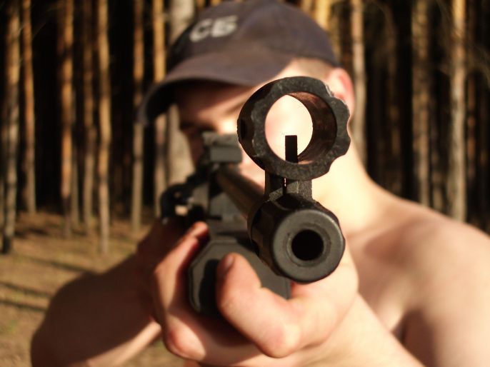 ����������-���